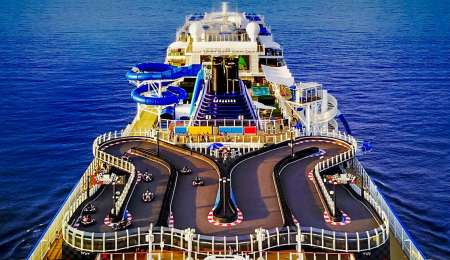 Un crucero con pista de karting