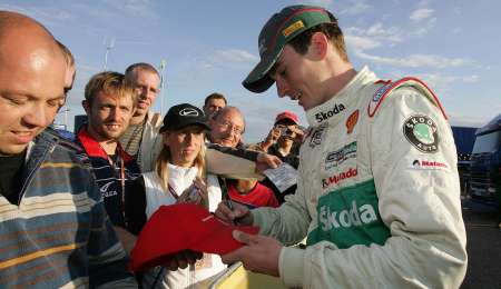 Sorprende Kopecky y se pega Meeke