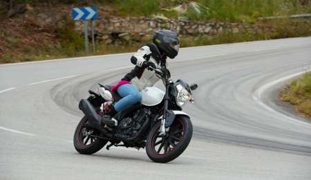 Los consejos para prevenir accidentes en moto