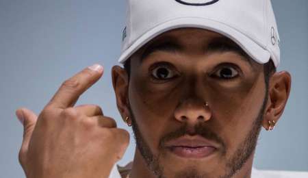 Hamilton rechaza el nuevo límite de motores