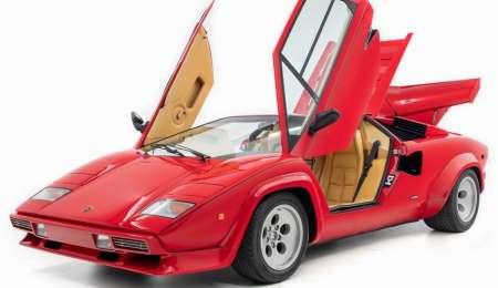 Venden un Lamborghini LP500 de Mario Andretti