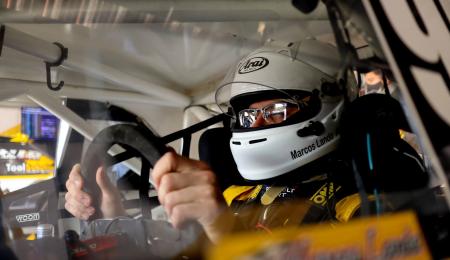 Con la mirada en el presente y en el futuro