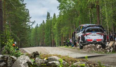 Lappi voló para ganar su primera etapa en WRC