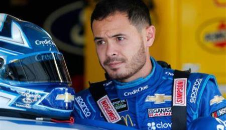 Nascar: Larson sigue largando adelante