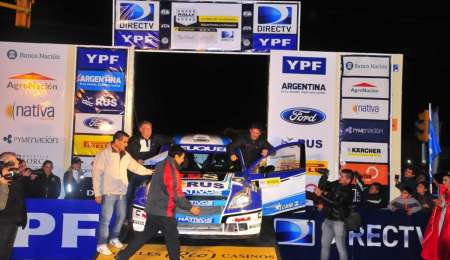 Una multitud acompañó la largada del Rally Argentino