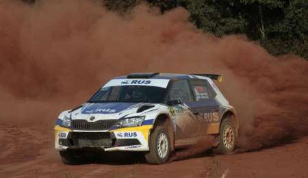 Podio de Ligato en Paraguay