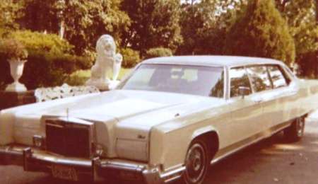 Subastarán tres vehículos legendarios de Elvis Presley