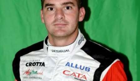 Llaver correrá con un auto del Azar Motorsport en San Juan