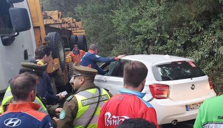 Loeb se pegó contra un camión en Chile