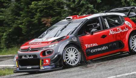 Loeb ensayó en asfalto para su última participación en el WRC