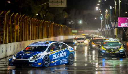 Le ponen brillo a la noche