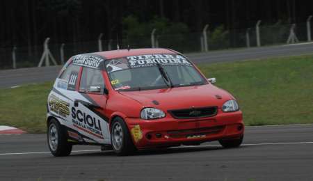 Lucas Garro hizo la pole en clase 2