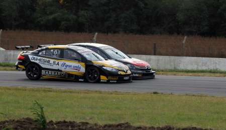 Rodrigo Lugón conservó la punta del campeonato del TC2000