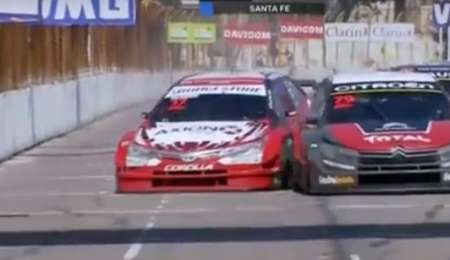 La maniobra con la que Chapur pasó a Rossi y Pernía