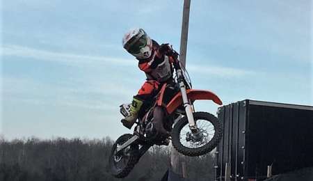 Manu Torrado en el camino a Loretta Lynn