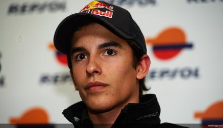 Márquez va con la vieja