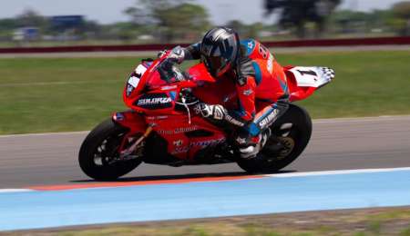 La moto de Marco Solorza con el corazón partido