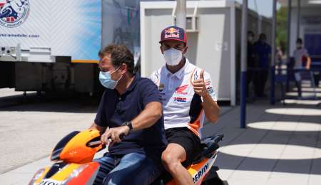 Márquez ganó y gritó campeón