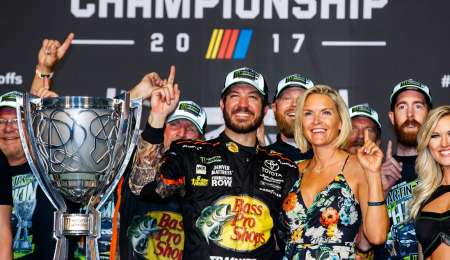 Truex Jr es el nuevo campeón de NASCAR