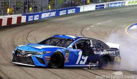 Nascar fecha 11° ganó Martin Truex Jr en Martinsville