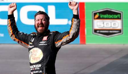Nascar en Darlington donde Truex JR no tuvo rivales