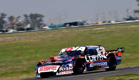 Rossi tiene la pole provisional en Paraná