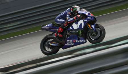 Viñales y Rossi bajan los tiempos en Sepang