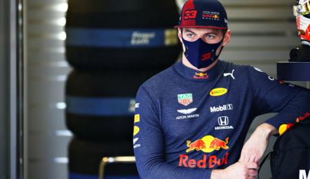 La broma de Mercedes a Max Verstappen