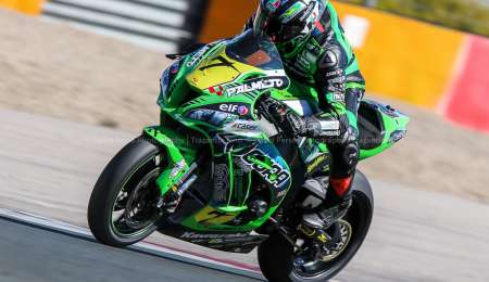 Maxi Scheib gana en Jerez y se corona campeón del Superbike de España