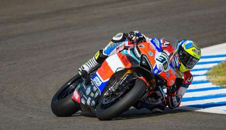 Mercado completó el viernes del Superbike en Aragón