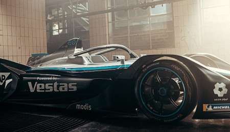 Mercedes vuelve al plateado