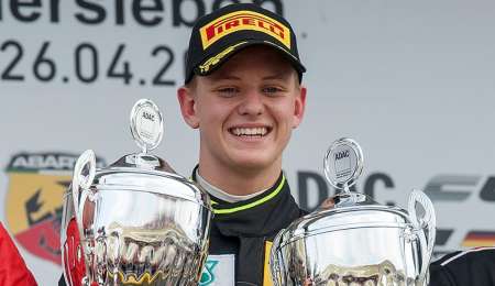 Un escalón más cerca de la F1