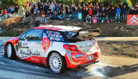 Pinchó Meeke, manda Ogier en Córcega