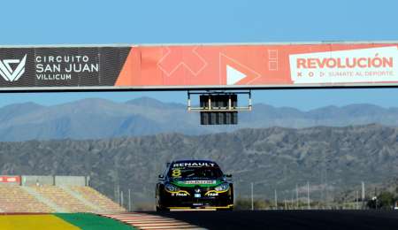 Milla se probó la butaca del nuevo Citroën del Sportteam