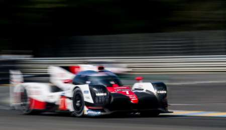 El Toyota de Pechito López arrancó adelante en China