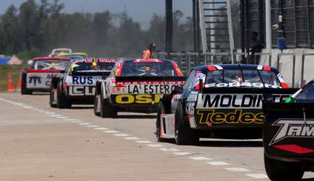 Fuerte sanción de la CAF a dos motoristas del TC