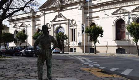 Construyen un mausoleo para Fangio en el Museo del Automovilismo