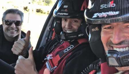 Muslera y Laxalt se subieron a un auto de Rally