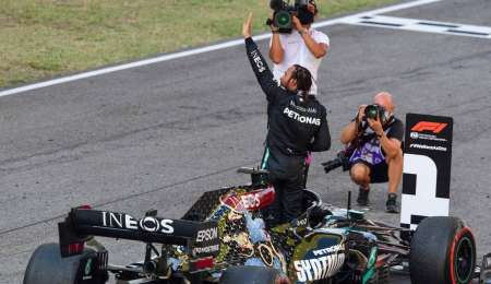 Mercedes bajo la mirada de Netflix en Rusia