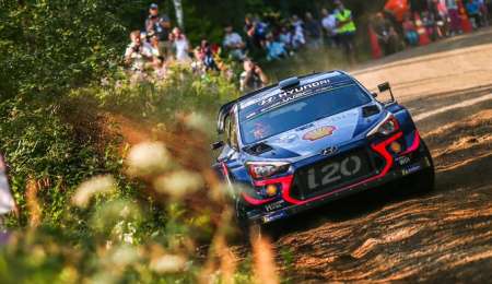 Thierry Neuville arranca arriba en el Rally de Finlandia