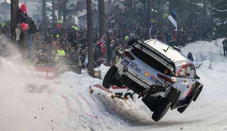 Neuville cerró el sábado volando en Suecia