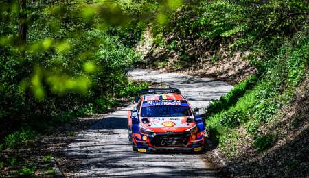Neuville, el primer líder del Rally de Croacia