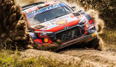 Neuville cierra el sábado con una buena ventaja en Kenia