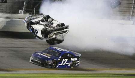 Nuevo parte médico: Newman está despierto y habla con sus familiares