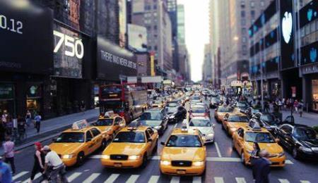 Nueva York solo venderá eléctricos en 2035