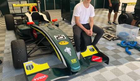 Nicolás Varrone defiende la punta en España