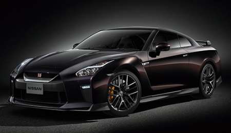 Nissan lanza un GT-R en asociación con la tenista Naomi Osaka