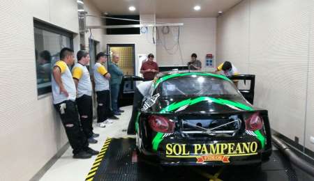 Los autos del Octanos Competición en el rolo 