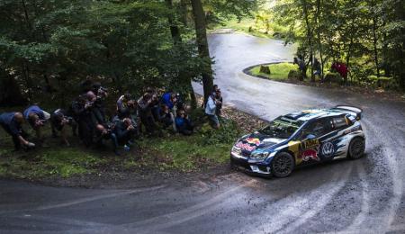 Ogier cerró el día con amplia diferencia