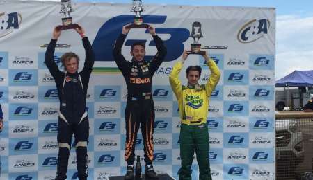 Fórmula 3 Brasileña doble podio de Palazzo